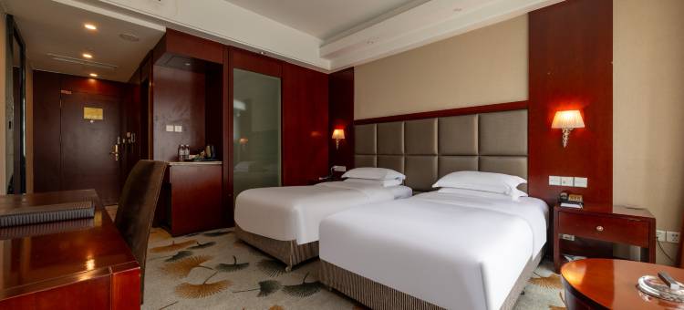 成都九天国际大酒店(成都南站三瓦窑地铁站店)图片