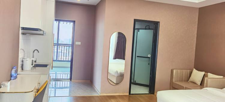 江阴蓝心居影院酒店图片