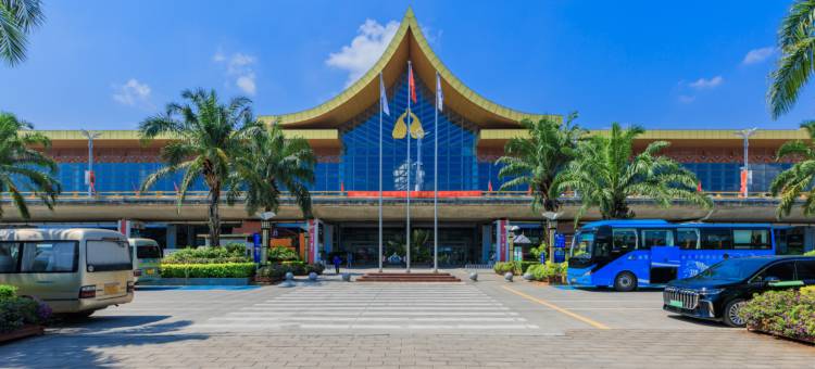 金香顿悦庭高空无边泳池全景花园酒店(西双版纳嘎洒国际机场店)图片