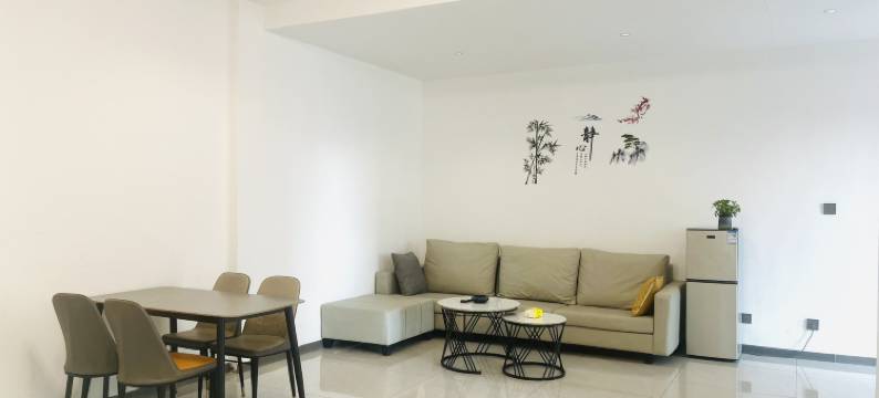 小草民宿(世纪豪园店)图片