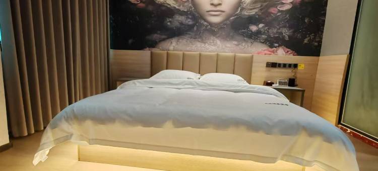 云端智慧酒店(贞丰店)图片