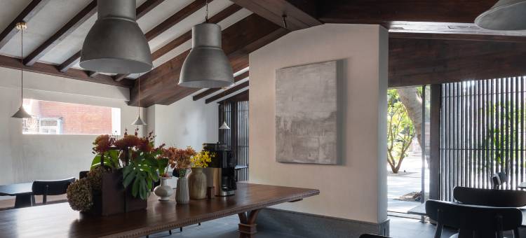 聆感·隐夕2OOOm²庭院酒店图片