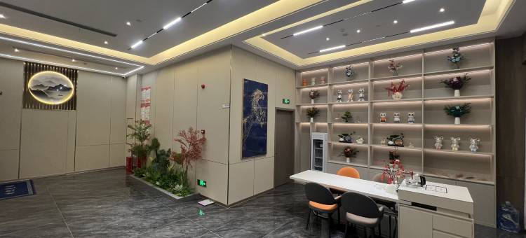 铂菲花园酒店(岳阳高铁东站店)图片