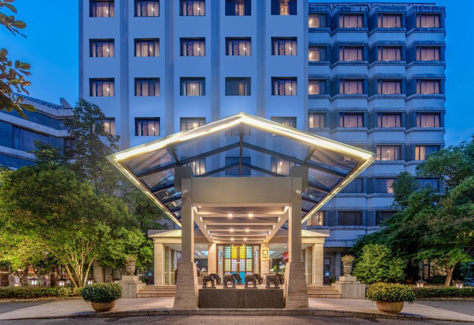 SSAW Boutique Hotel Hangzhou West Lake Yilian Over view