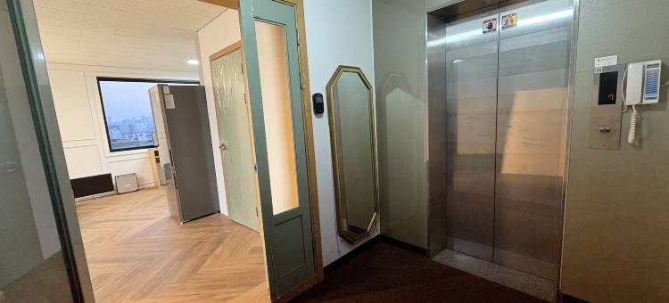 K韦夫盖斯特豪斯昂利费梅尔2号店(K Wave Guesthouse Only Female in Hongdae 2)图片