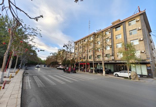 敦煌华盛商务酒店（敦煌书局店）外景图
