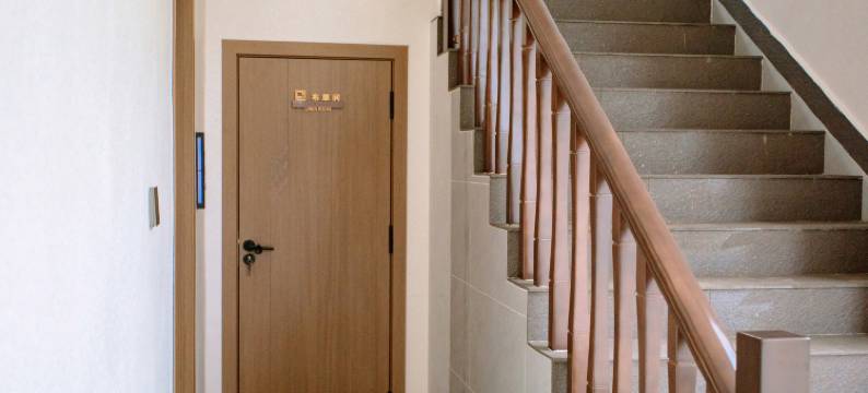 程海湖岸云栖民宿图片