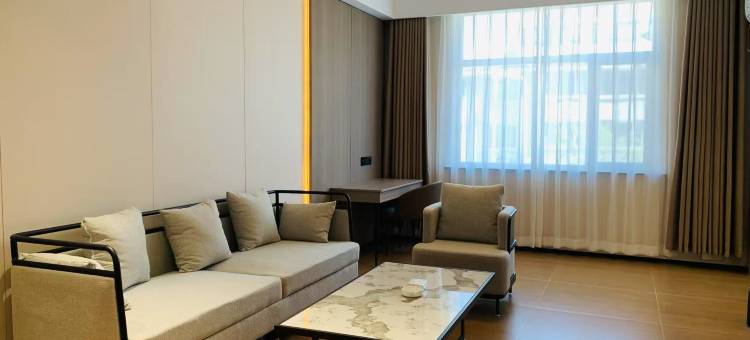 承德凤凰酒店(鹰手营子站店)图片