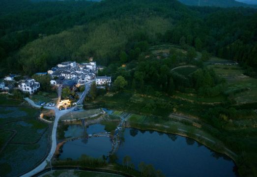 Shanju Xiaoyin Hezetang Culture Hotel Hotel Overview