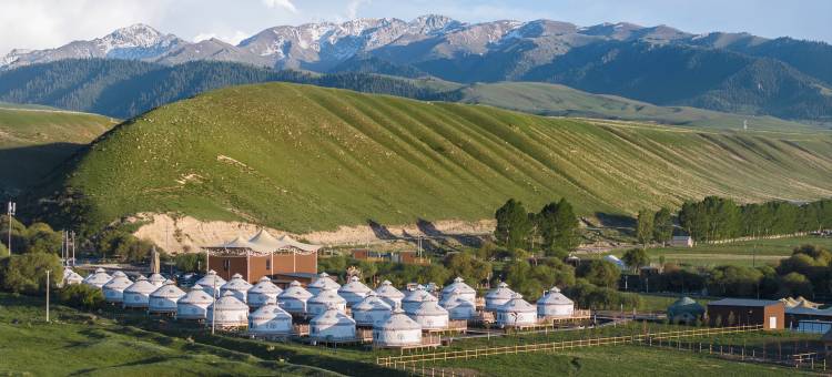 昭苏县望湖庄园度假区图片