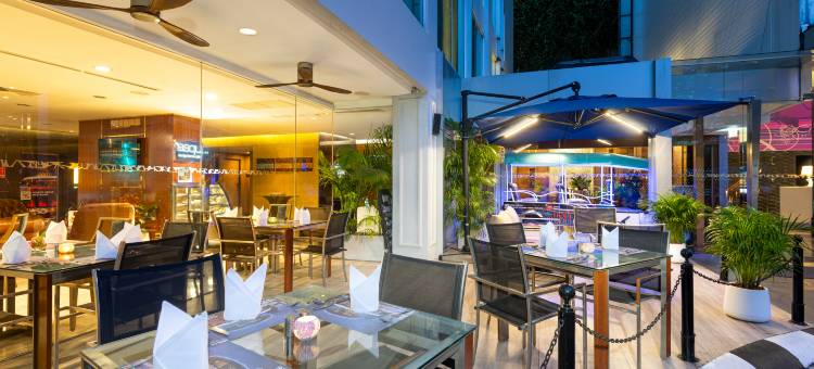 丽笙套房曼谷素坤逸(Radisson Suites Bangkok Sukhumvit)图片