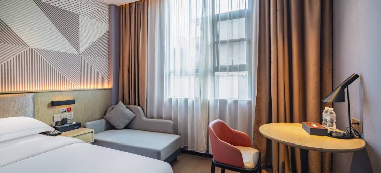 柏曼酒店(梧州学院富民路店)图片