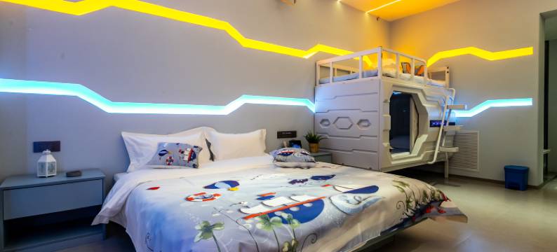 熊孩子亲子民宿(中华巴洛克店)图片