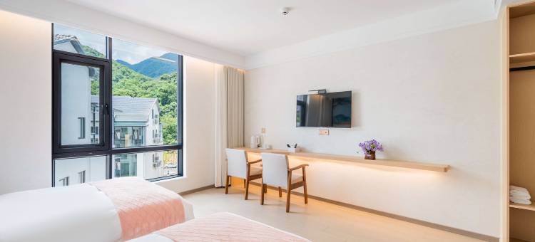 三清山·尘归山舍|山景泳池别院(三清山港首索道店)图片