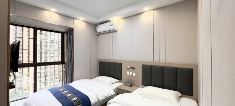 凌白民宿(昆明火车站店)图片