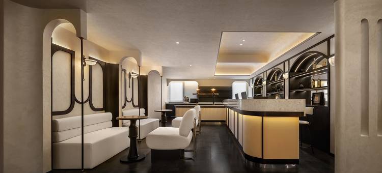 赋芮·Free·法式中古珍品酒店(贵阳喷水池紫林庵地铁站店)图片