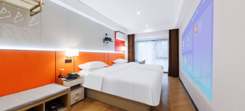 骊程云端酒店(中牟万邦国际批发市场店)图片