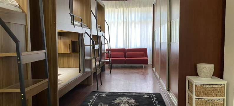 芯灵佳园青年旅社(武汉古田二路地铁站店)图片