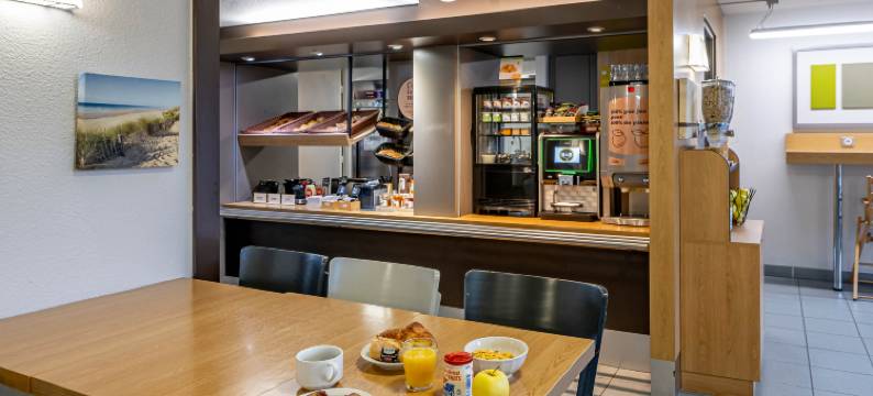 B&B 酒店波尔多梅里尼亚克维尔酒店(B&B HOTEL Bordeaux Mérignac Hôtel de Ville)图片