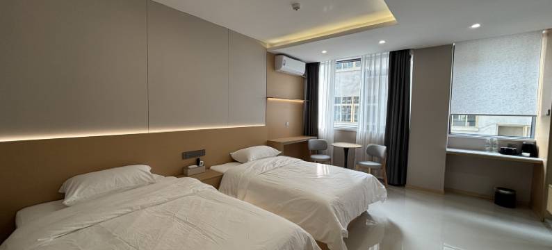 武都奕璟云朵酒店(高铁站店)图片