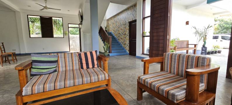 翠杏酒店(Green Almond Hotel)图片