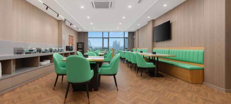 途客轻居酒店(潍坊火车站北广场泰华城店)图片