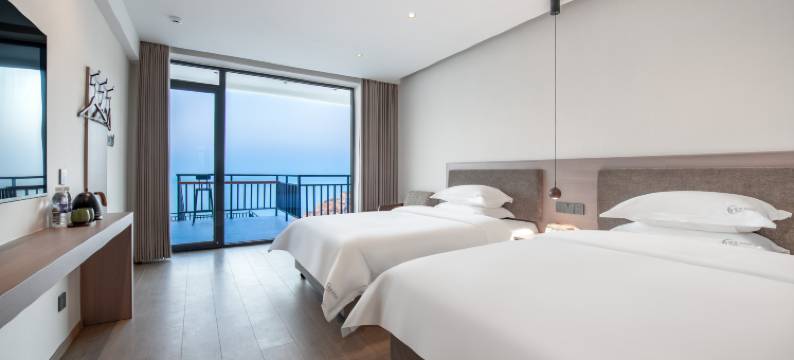 逅浪2005海景音乐泳池民宿(东极岛东福山店)图片