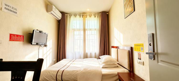 宜家欣酒店(咸丰十字街店)图片