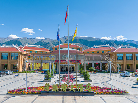 巴里坤蒲类海酒店