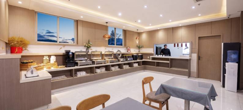 铂程酒店(郑州未来路博览中心地铁站店)图片