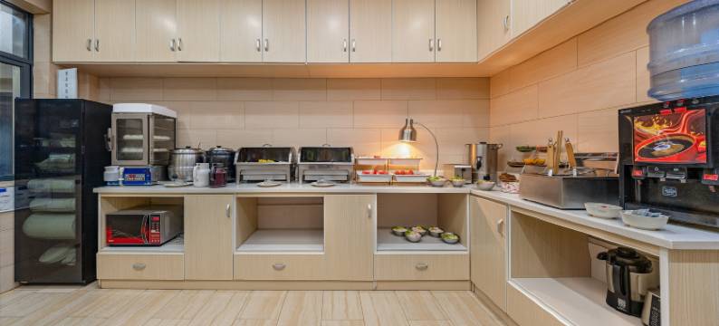 怡莱精品酒店(昆明春城路火车站店)图片