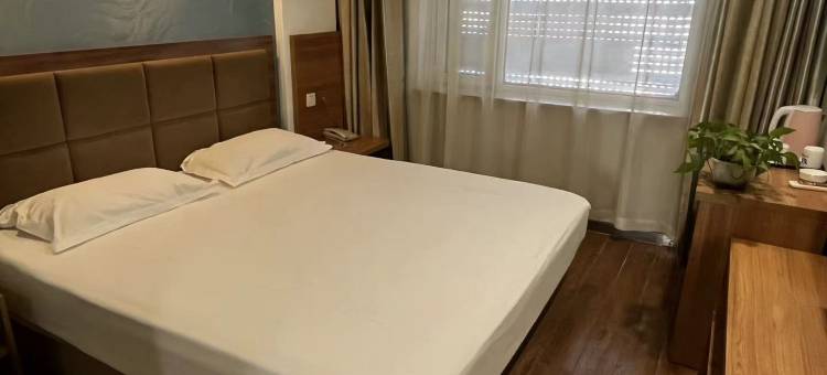 兴吉视界风尚酒店(长春上海路万达店)图片