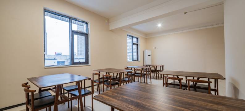 云上甄选酒店(曹魏古城胖东来生活广场店)图片