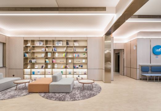 HanTing Hotel (Jurong Baohua Xianlin Cuigu) Hotel Overview