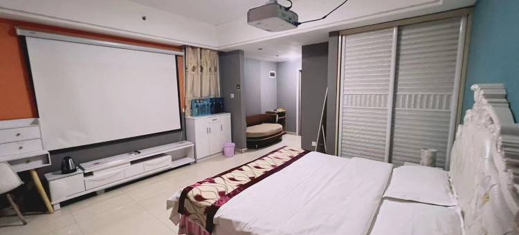 漫奢观影民宿(郑州正弘城世豪小公馆店)图片