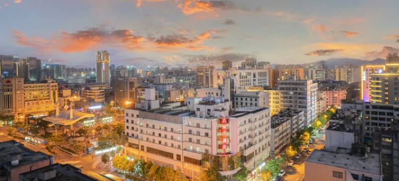 八骏大酒店(昆明火车站国贸中心店)图片