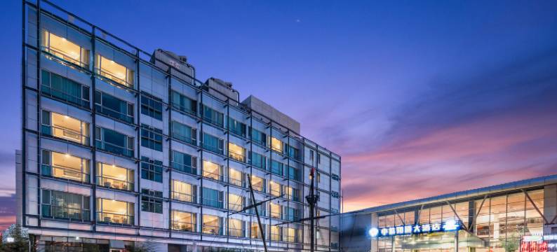 中航翔通游艇会酒店(青岛奥帆中心五四广场店)图片