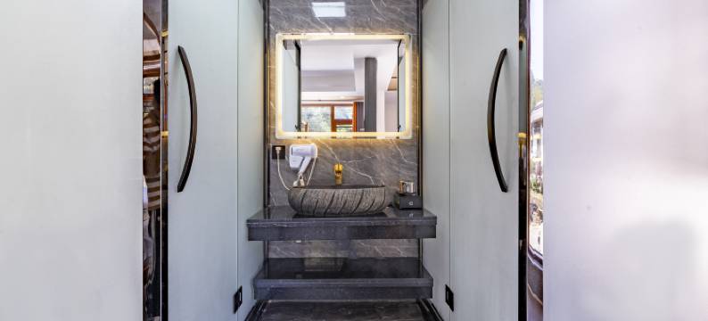 梵净山倚山雅阁民宿(景区东门店)图片