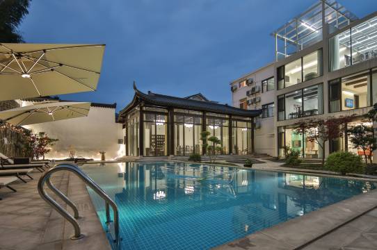 安吉龙红庄园民宿