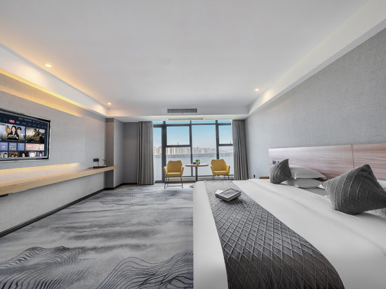 柏特酒店(鱼嘴鱼复工业园区店)