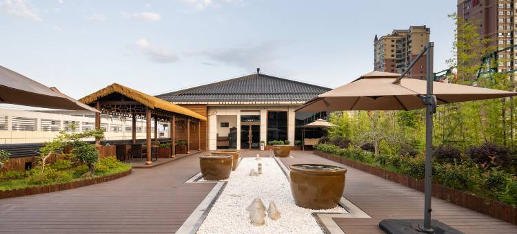 龙城大酒店(汉中高铁站中心广场店)图片