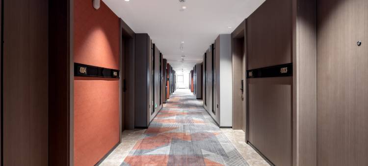 柏曼酒店(库尔勒市政府杜鹃河店)图片