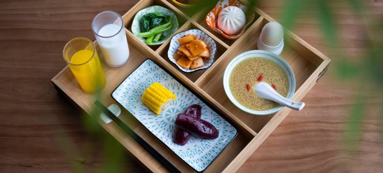 悦山精选酒店(江口梵净山公园民俗街店)图片