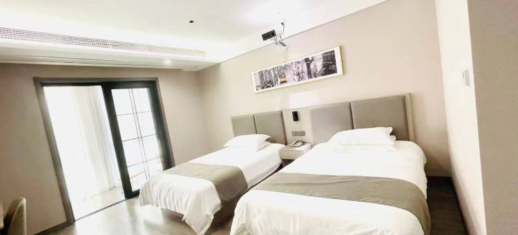 如家睿柏·云酒店(溧阳社渚镇聚香阁店)图片