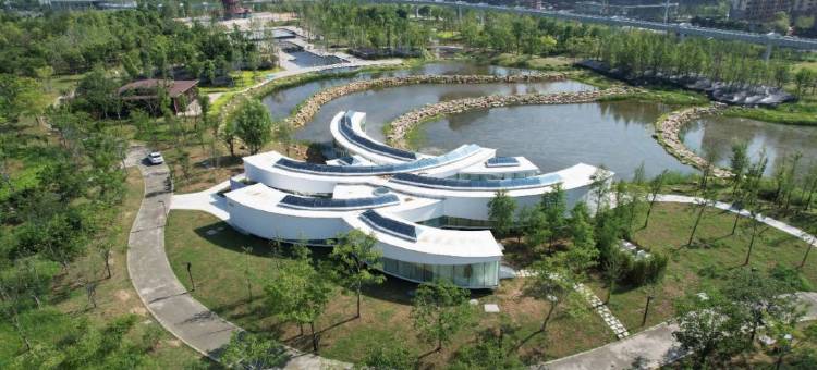 锦江都城酒店(武汉光谷科技会展中心大悦城店)图片