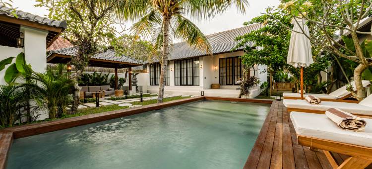 Hijau Villa by EVDEkimi – 迷人的兩房度假別墅，附泳池(Hijau Villa by EVDEkimi – Charming 2BR escape w/pool, outdoor lounge, lush garden)图片