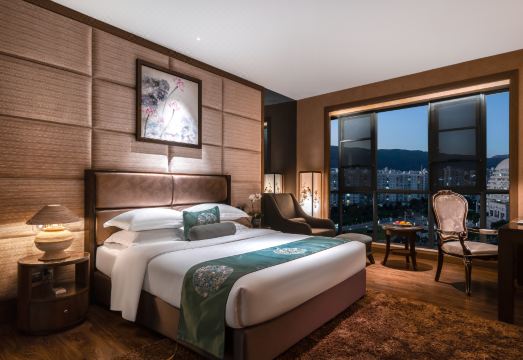 Shengshi Qianhe Hotel KunmingHotel Overview