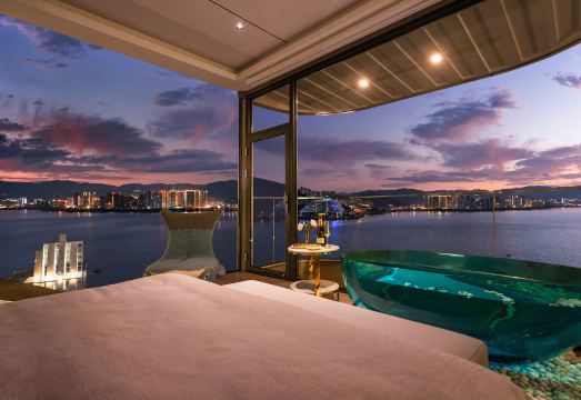 大理慕海养山太空舱悬崖海景酒店外景图