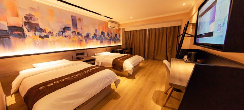 华坤城市酒店(武汉吴家山东吴大道轻轨站店)图片