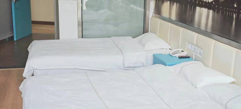 月溪精致民宿酒店(淮安市洪泽湖人民路店)图片